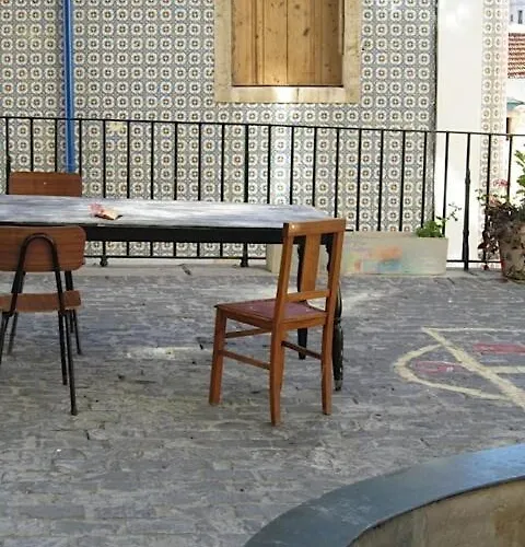 Charming Pied-a-terre In Rossio 아파트 *